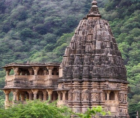 ઐતિહાસિક જગ્યાઓ જોવાનો શોખ છે તો ગુજરાતમાં જ આવેલા આ ખાસ  સ્થળોની કરો મુલાકત