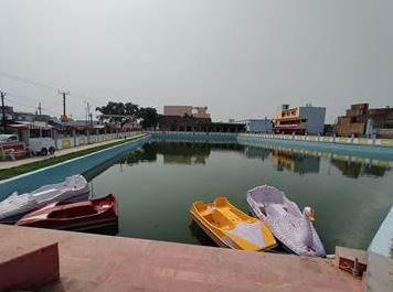ઉત્તરપ્રદેશઃ ગંદા તળાવની કાયાપલટ કરીને દેશનું પ્રથમ “અમૃત સરોવર”નું નિર્માણ કરાયું