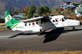 2022_5image_11_42_410305414nepalplane-ll