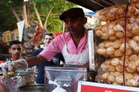 Pani-Puri-stall-1