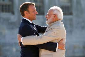 પીએમ મોદીની યુરોપ દેશોની મુલાકાતનો છેલ્લો તબક્કો – પેરિસમાં રાષ્ટ્રપતિ ઈમેન્યુએલ મેક્રોન સાથે કરી મુલાકાત