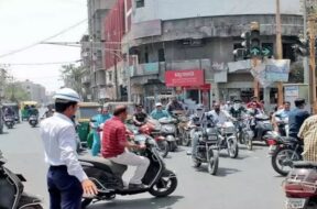 trafic signal in rajkot-1