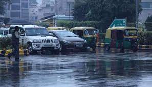 દિલ્હી- એનસીઆરમાં ભારે ગરમી વચ્ચે  વરસાદનું આગમન – લોકોને મળી ગરમીમાં રાહત