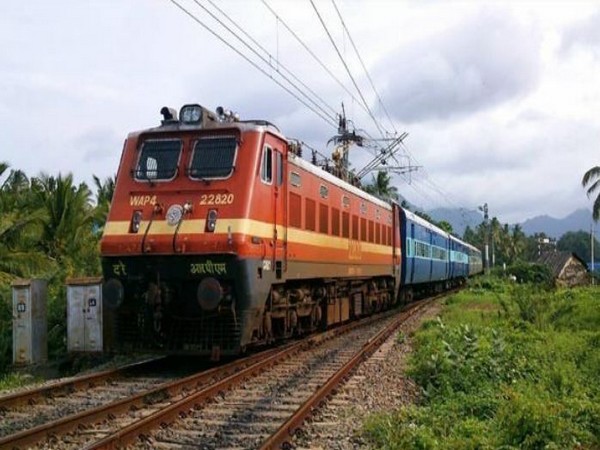 ભારતીય રેલવેએ IRCTC વેબસાઇટ/એપ દ્વારા ટિકિટની ઓનલાઈન બુકિંગની મર્યાદા વધારી