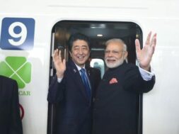 PM MOSI AND SHINJI ABE REVOI.IN