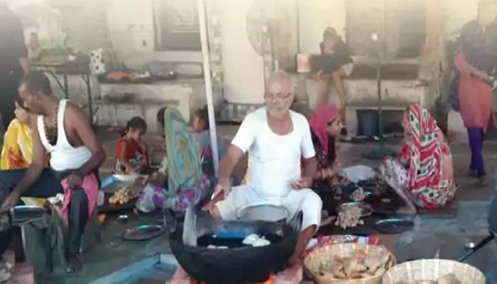 જગન્નાથજીના મોસાળમાં રસોડાં ધમધમ્યાંઃ બે લાખ કિલોનો બુંદી, મોહનથાળ, ફુલવડીનો પ્રસાદ