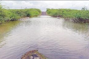 lakhapat highway rain water
