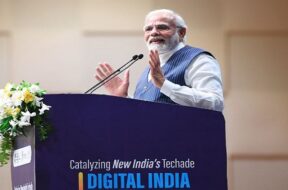 pm modi gujarat Revoi.in