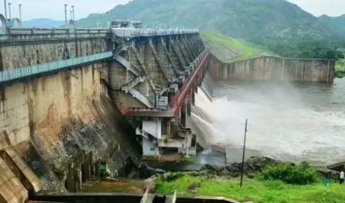 ઉત્તર ગુજરાતની જીવાદોરી સમાન ધરોઈ ડેમમાંથી સાબરમતી નદીમાં પાણી છોડાયું
