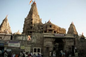 dwarka temple revoi.in