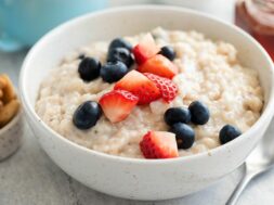 health-benefits-of-oatmeal-1440×810