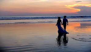 તમે તમારા પાર્ટનર સાથે ફરવાના શોખીન છો, તો આટલા સ્થળોની લો મુલાકાત અહીની સુંદરતા તમારા કેમેરામાં કરો કેદ