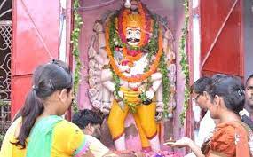 દેશની આ એવી જગ્યાઓ કે જ્યાં રાવણની થાય છે પૂજા, આજના દિવસે મનાવે છે શોક