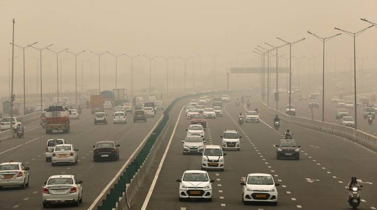 દિલ્હીમાં ધુમ્મસ અને પ્રદૂષણ,પહાડી વિસ્તારોમાં ઠંડી વચ્ચે વરસાદની સંભાવના
