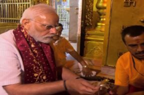 modi, ambaji aarati