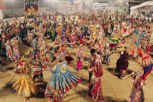 ગુજરાતમાં નવરાત્રિ જામી, બુધવારે દશેરાની ઉજવણી કરાશે