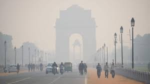 દિલ્હીમાં પ્રદુષણને લઈને સ્થિતી કથળી – ડિઝલ વાહનો પર પ્રતિબંધ, તો શાળાઓમાં અપાઈ રજા