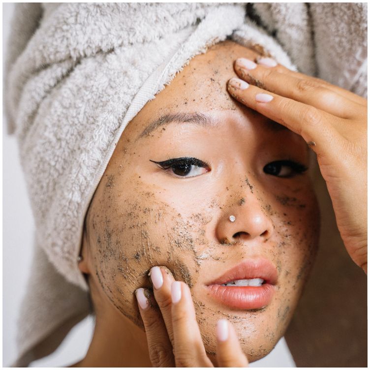 Skin Care:ત્વચાને નુકસાન નહીં થાય,ચહેરા પર આ રીતે કરો Scrubing