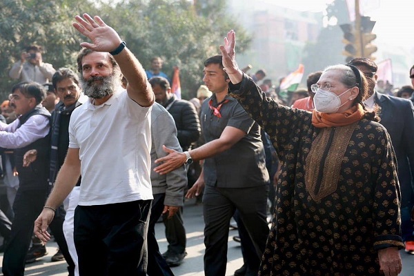 ભારત જોડો યાત્રાઃ રાહુલ ગાંધી સાથે સોનિય ગાંધી, પ્રિયંકા ગાંધી અને રોબર્ટ વાડ્રા જોડાયા