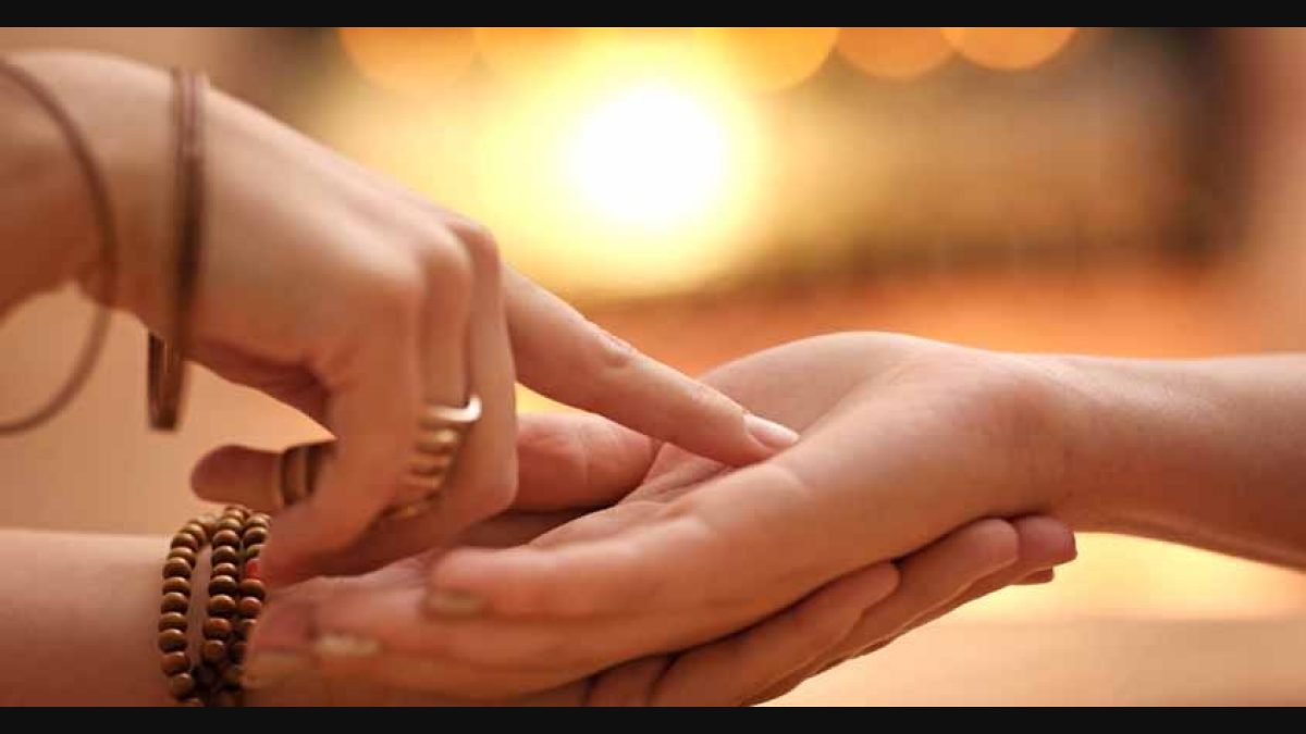 હાથની આ રેખાઓ બતાવે છે કે,તમારી પાસે પૈસા આવવાના છે