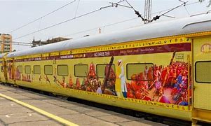 શ્રીજગન્નાથ યાત્રા પર બીજી ભારત ગૌરવ ટ્રેનને કેન્દ્રીય મંત્રીએ ફ્લેગઓફ કરી રવાના કરી