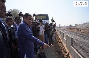 NITIN GADKARI-1 REVOIINDIA