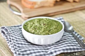 Coconut-Coriander-Chutney-Recipe-5107