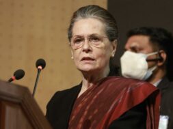 sonia_gandhi-sixteen_nine
