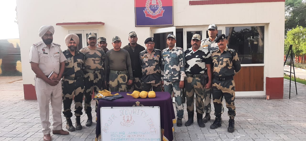 પંજાબ: અમૃતસર સરહદ પાસે BSF એ પાકિસ્તાની ડ્રોન તોડી પાડી 3 કિલો હેરોઈન જપ્ત કર્યું