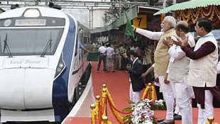 પીએમ મોદીએ ઓડિશાને આપી 8 હજાર કરોડની ભેંટ, વંદે ભારત ટ્રેનને બતાવી લીલીઝંડી
