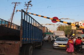 Bhabanagar railway fatak