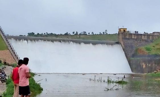 રાજ્યના 207 જળાશયમાં 74 ટકા પાણીનો સંગ્રહ, 64 ડેમ છલકાયાં