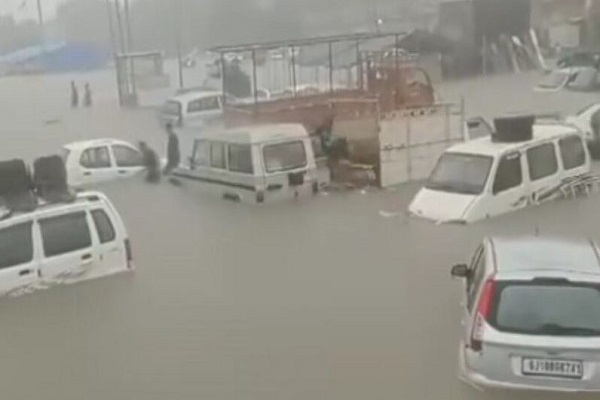 ઉત્તર ગુજરાતમાં ભારે વરસાદ, તલોદ, બાયડ 8 ઈંચ, દાંતીવાડા ડેમમાંથી 10,659 ક્યુસેક પાણી છોડાયું