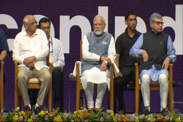 ગુજરાત મોડેલને મજબૂત કરવા PM મોદીની સીએમ ભૂપેન્દ્ર પટેલના મંત્રીમંડળને તાકીદ