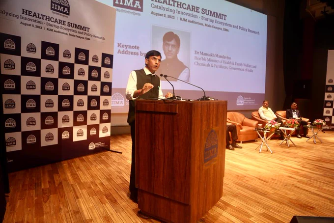 ભારત પાસે આરોગ્ય સંભાળમાં વૈશ્વિક નેતા તરીકે ઉભરી આવવાની ક્ષમતા અને માનવશક્તિ છે : ડૉ. માંડવિયા