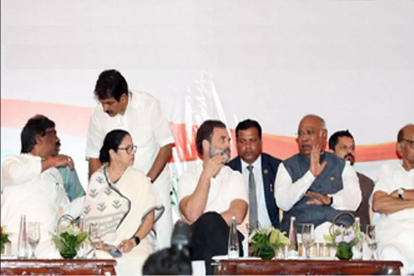 દિલ્હી ચૂંટણીઃ I.N.D.I.A માં ભંગાણ, SP બાદ હવે TMCએ પણ કોંગ્રેસને બદલે AAPને સમર્થન જાહેર કર્યું