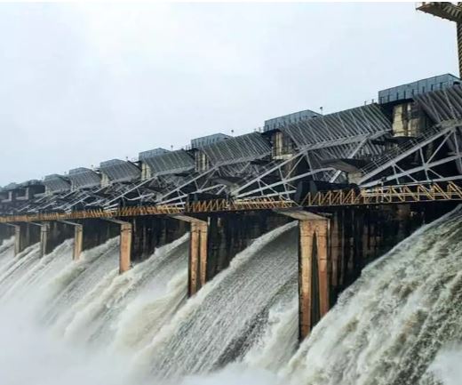 ગુજરાતમાં વરસાદી માહોલ વચ્ચે કડાણા અને ધરોઈ ડેમ છલકાયો, નર્મદા નદીની જળસપાટી ઘટી