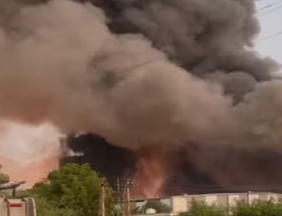 અરવલ્લીઃ અસાલ GIDCની કેમિકલ ફેક્ટરીમાં ભિષણ આગ, ફાયરબ્રિગેડે મેજર કોલ જાહેર કર્યો