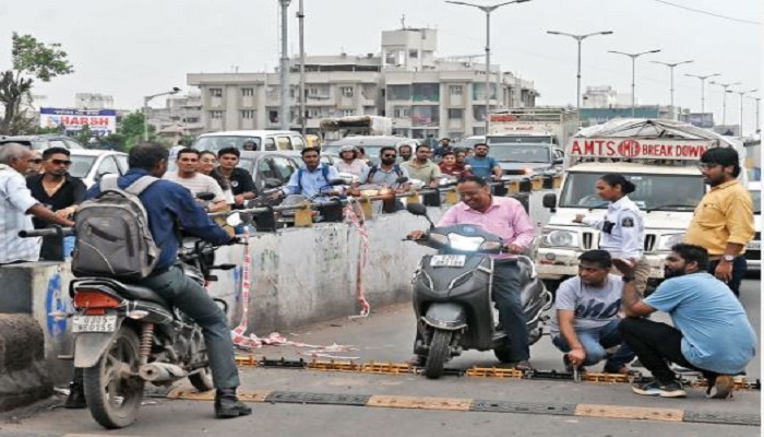 અમદાવાદમાં ટાયરકીલર સ્પીડ બ્રેકરનો થયો ફિયાસ્કો, વારંવાર રિપેર કરવાથી તંત્ર કંટાળી ગયું