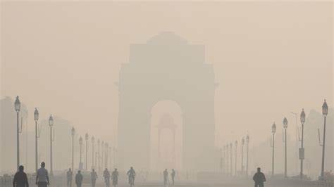 દિલ્હીની હવા આજે પણ ખરાબ સ્થિતિમાં, એર ક્વોલિટી ઈન્ડેક્સ 450ને પાર