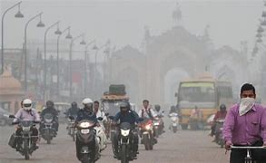 રાજધાની દિલ્હીમાં હવામાં પ્રદૂષણનું સ્તર વધતાં હવામાં ધુમાડાના ગોટા જોવા મળ્યાં , AQI 400 ને પાર પહોંચ્યો