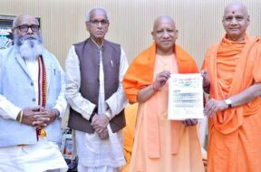 Ram-Mandir-Pran-Pratishtha-CM-Yogi-received-invitation-for-Pran
