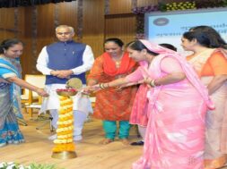 governor, women krushi semanar