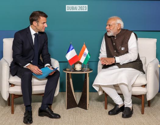 PM મોદીએ દુબઈમાં ઈમેન્યુઅલ મેક્રોન સાથે દ્વિપક્ષીય વાતચીત કરી,ભારત-ફ્રાન્સની મિત્રતા નવા સ્તરે પહોંચી