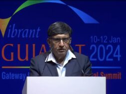 Torrent Group Chairman Emeritus – Mr. Sudhir Mehta at Vibrant Gujarat Summit (1)