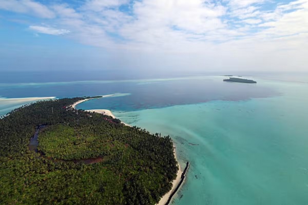 લક્ષદ્વીપને લઈને સરકારનો મોટો પ્લાન: મિનિકૉયમાં બનશે નવું એરપોર્ટ, ફાઈટર જેટ પણ થશે તહેનાત