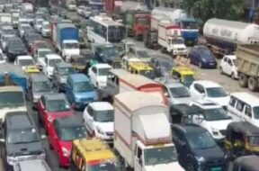 mumbai highway, traffic jam
