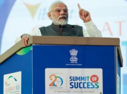 pm modi in vibrant gujarat