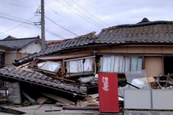 જાપાનઃ ભૂકંપમાં 24 લોકોના મૃત્યુની આશંકા, અનેક ઘરોમાં અંધારપટ