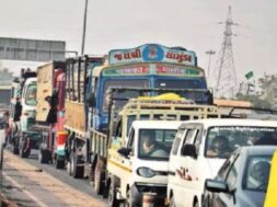Ahmedabad-morabi highway traffice jam
